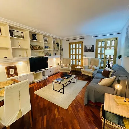 Atico Al Lado Del Ayuntamiento