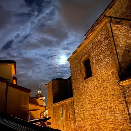 Atico Al Lado Del Ayuntamiento Apartamento Oviedo