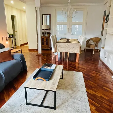 Atico Al Lado Del Ayuntamiento * אוביידו