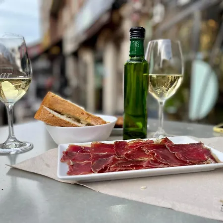Atico Al Lado Del Ayuntamiento Appartement Oviede