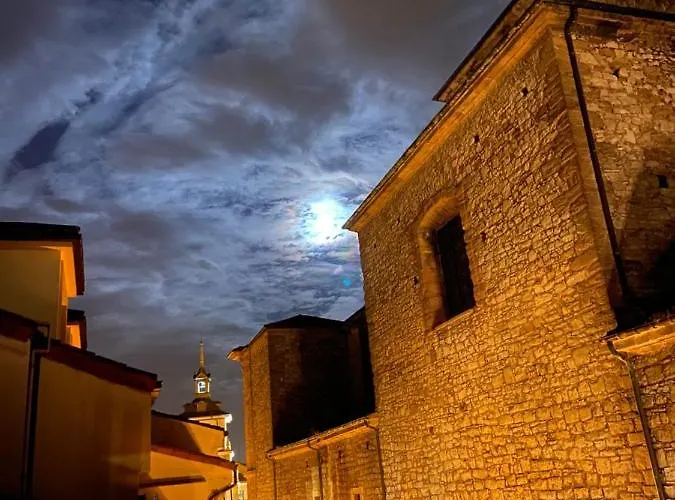 Atico Al Lado Del Ayuntamiento דירה אוביידו