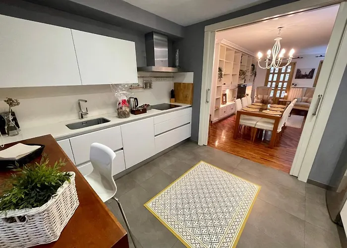 Atico Al Lado Del Ayuntamiento 아파트