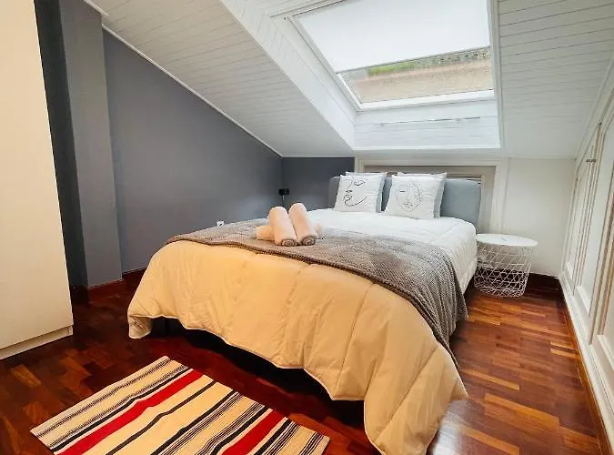 Atico Al Lado Del Ayuntamiento דירה