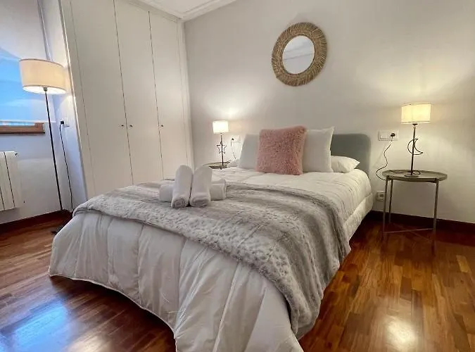 Atico Al Lado Del Ayuntamiento *