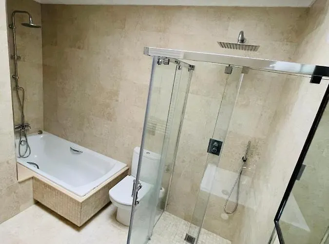 Atico Al Lado Del Ayuntamiento *