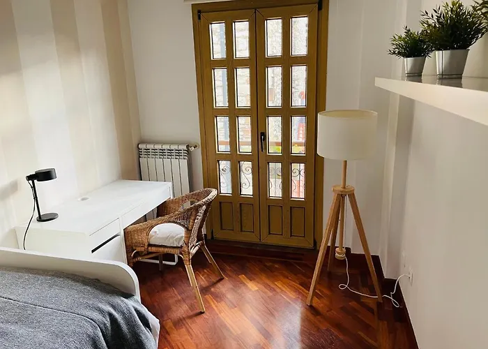 Atico Al Lado Del Ayuntamiento 아파트