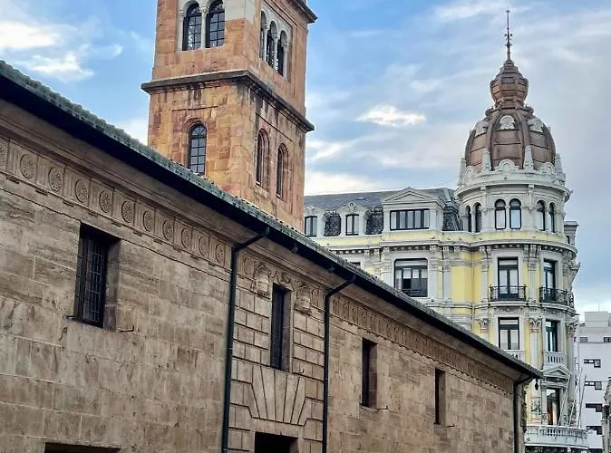 Atico Al Lado Del Ayuntamiento דירה *